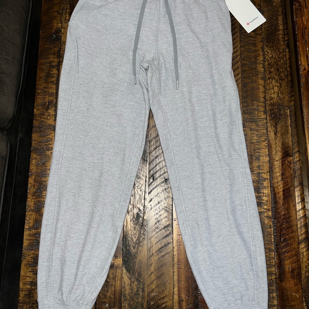 Lululemon women's dance studio mr joggers size 8